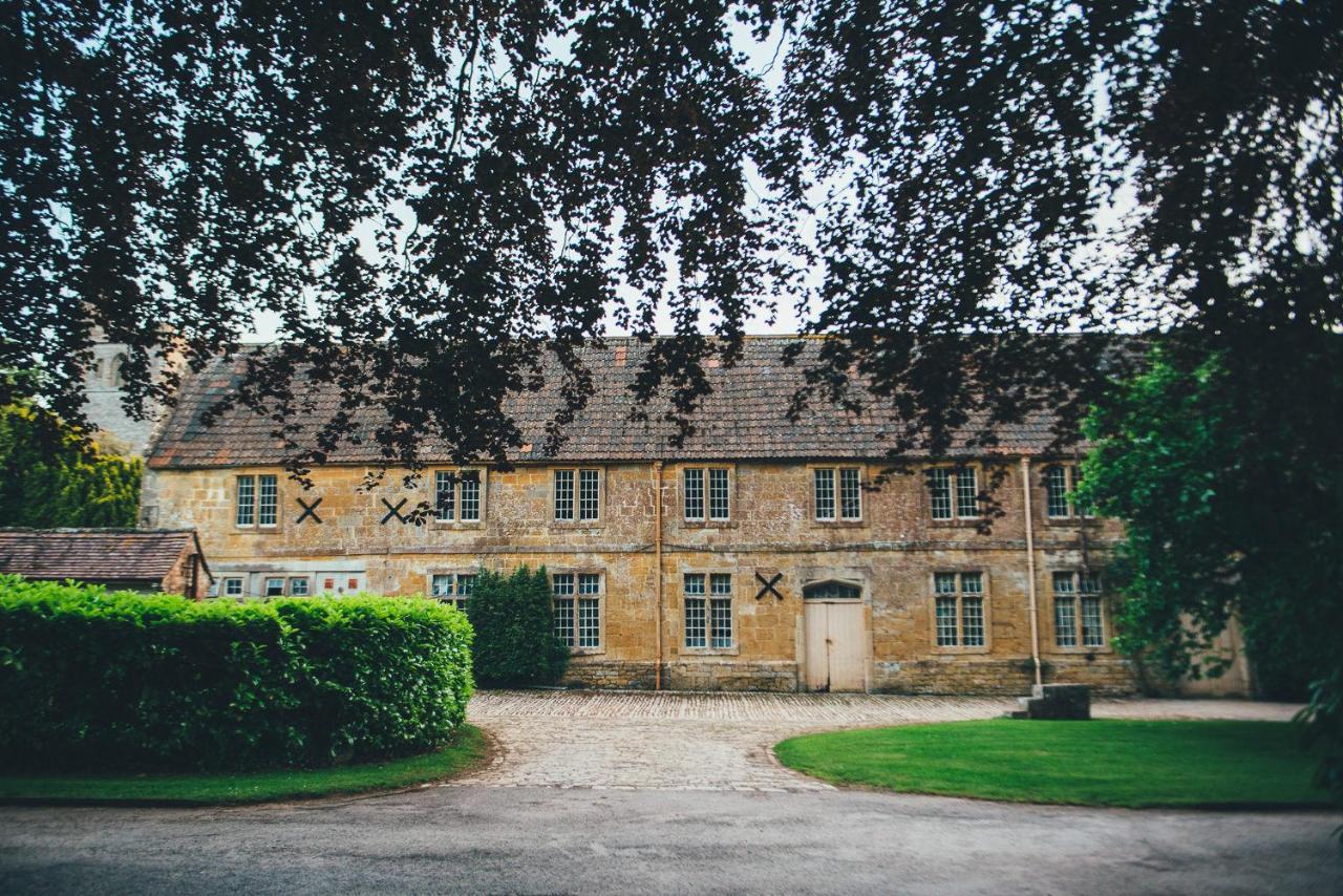 North Cadbury Court Coach Houses Bagian luar foto